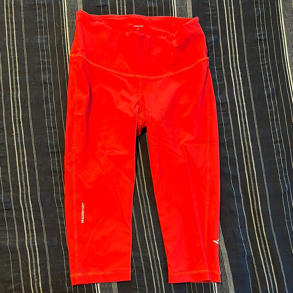 Cherry Red Cropped Performance Leggings